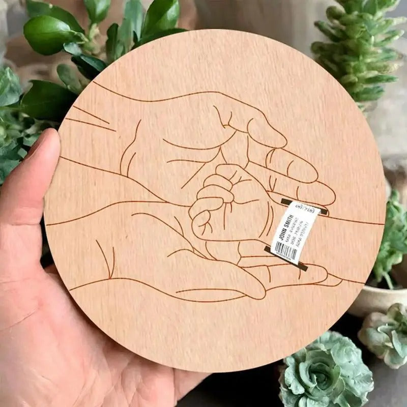 Newborn Engraved Keepsake Holder Photography Accessories Personalized Name Baby Gift Memorial Day Gift ﻿